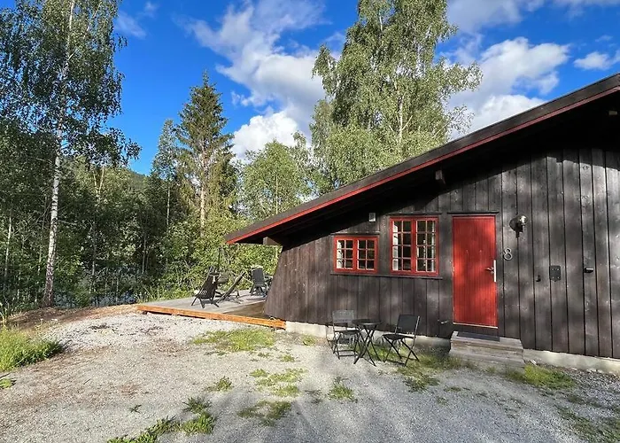 Koselig Hytte Med Uteplas Ved Hallingdalselva